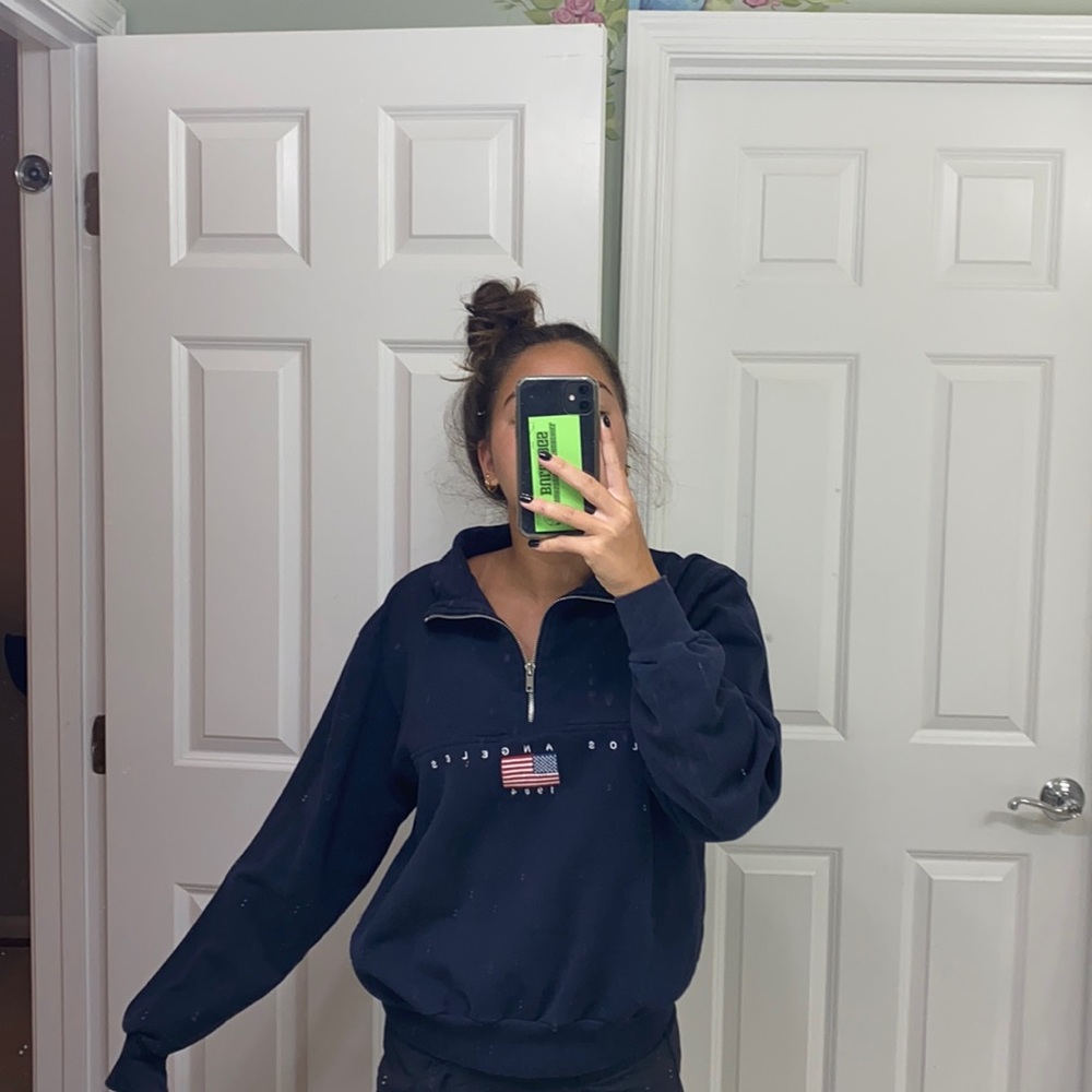 Brandy Melville Los Angeles Quarter Zip